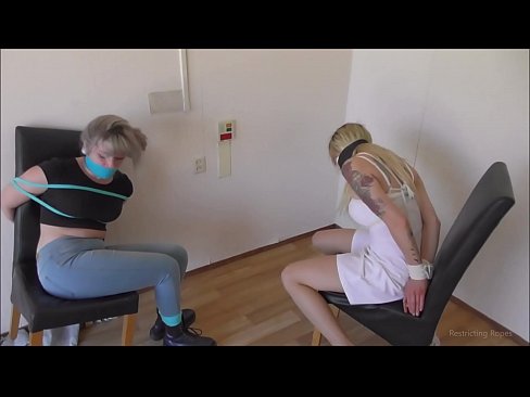 ❤️ Viciado / amarrado e amordaçado / donzela em apuros ️ Porno vídeo em porno pt-br.porn-mz-com.ru ❤
